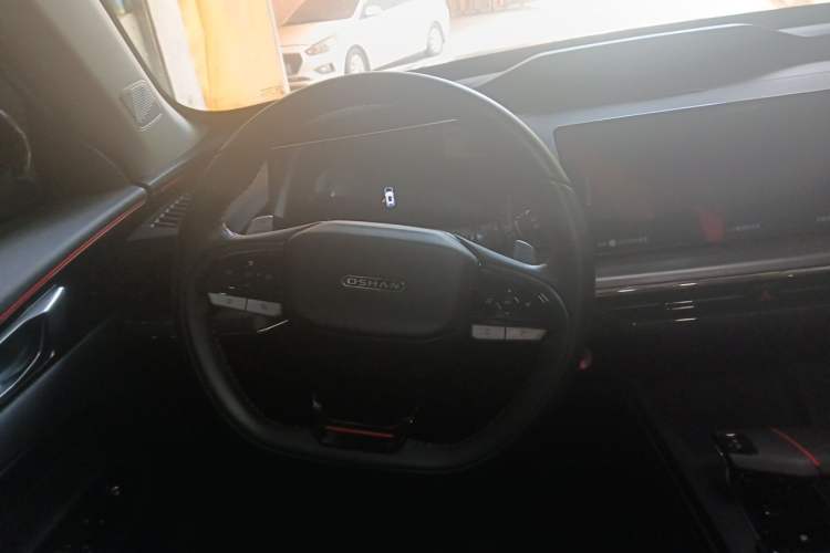 Used CHANGAN OSHAN Z6 2022 Blue Whale 1.5T DCT Luxury Model Steering Wheel