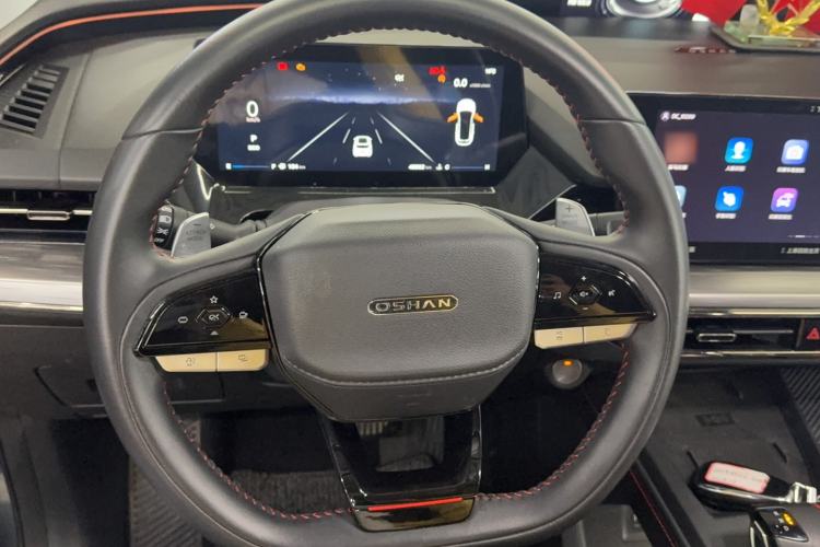 Used CHANGAN OSHAN Z6 2022 Blue Whale 1.5T DCT Smart Edition Steering Wheel
