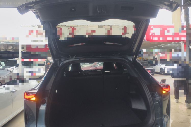 Used CHANGAN OSHAN Z6 2022 Blue Whale 1.5T DCT Smart Edition Urban Version Trunk
