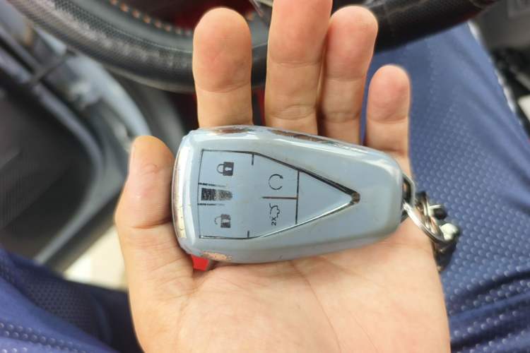Used CHANGAN OSHAN Z6 2022 Blue Whale 1.5T DCT Smart Edition Urban Version Vehicle Key