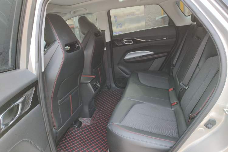 Used CHANGAN OSHAN Z6 2022 Blue Whale 1.5T DCT Luxury Model Left Rear Seat