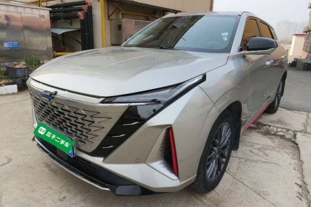Used CHANGAN OSHAN Z6 2022 Blue Whale 1.5T DCT Luxury Model