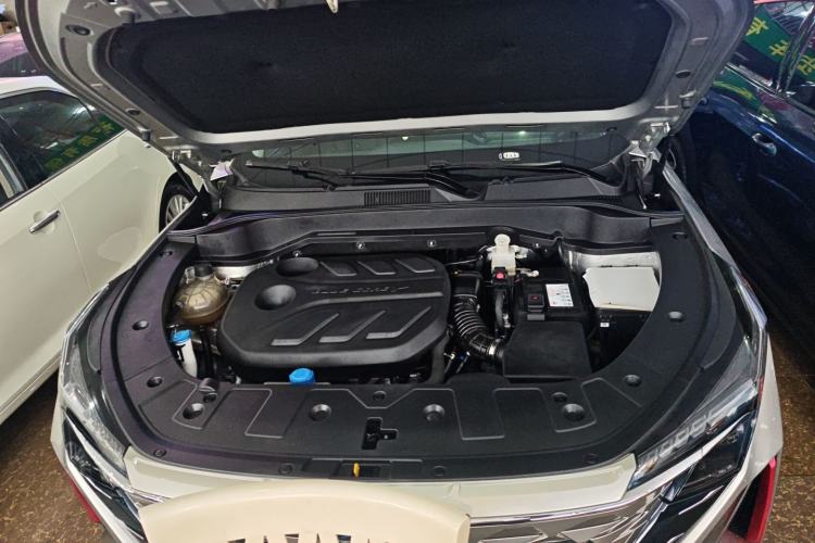 Used CHANGAN OSHAN Z6 2022 Blue Whale 1.5T DCT Smart Edition Engine Bay