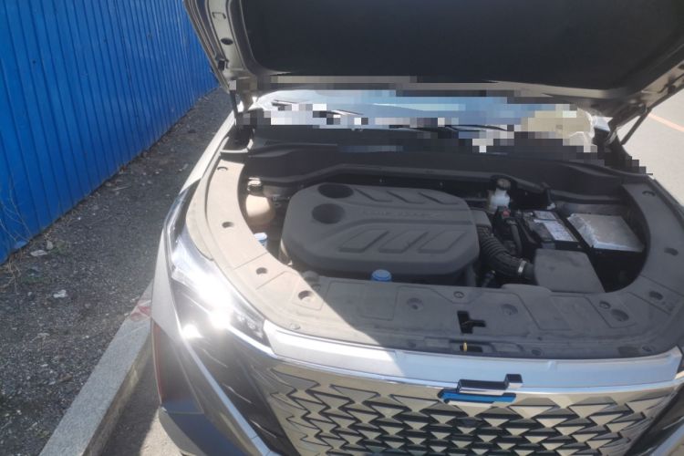 Used CHANGAN OSHAN Z6 2022 Blue Whale 1.5T DCT Smart Edition Engine Bay Right
