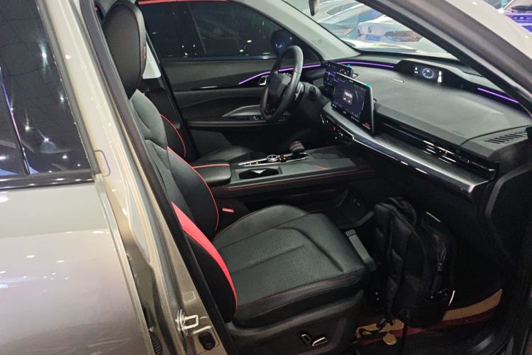 Used CHANGAN OSHAN Z6 2022 Blue Whale 1.5T DCT Smart Edition Right Front Seat
