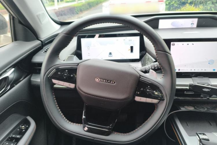 Used CHANGAN OSHAN Z6 2022 Blue Whale 1.5T DCT Smart Edition Steering Wheel
