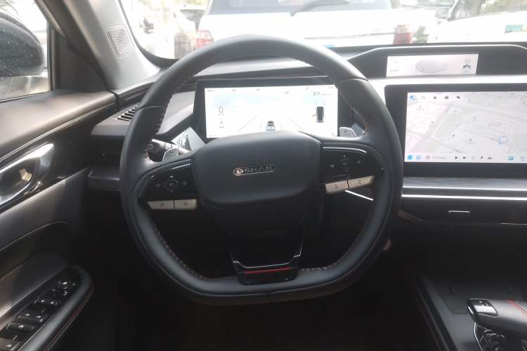 Used CHANGAN OSHAN Z6 2022 Blue Whale 1.5T DCT Smart Navigation Model Steering Wheel