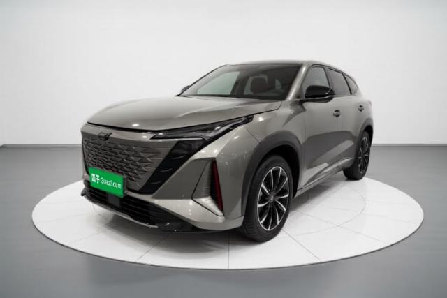 Ojetý CHANGAN OSHAN Z6 2022 Blue Whale 1.5T DCT Luxury Model