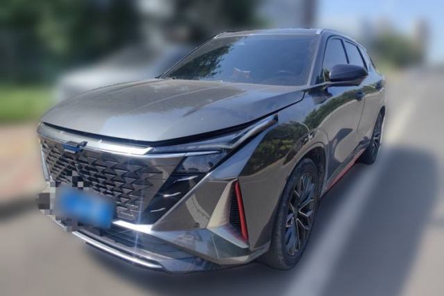 Ojetý CHANGAN OSHAN Z6 2022 Blue Whale 1.5T DCT Smart Edition Urban Version