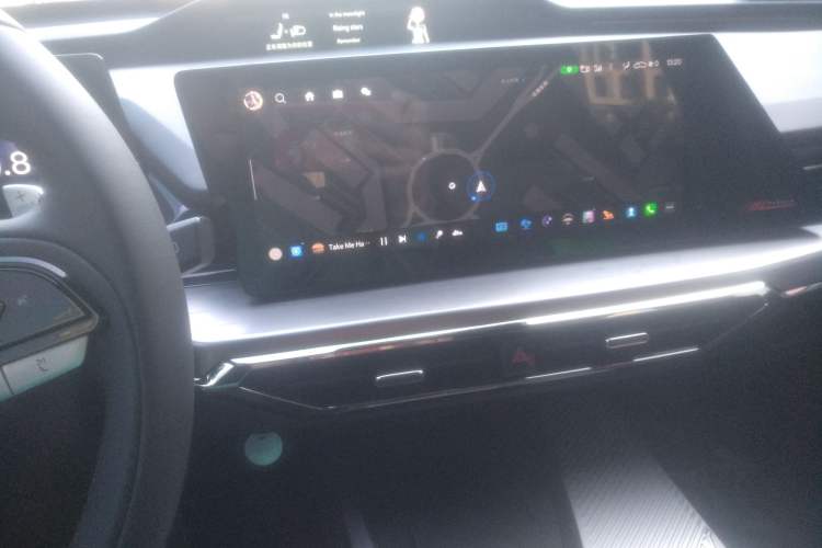 Used CHANGAN OSHAN Z6 2022 Blue Whale 1.5T DCT Smart Edition Urban Version Audio And AC Panel