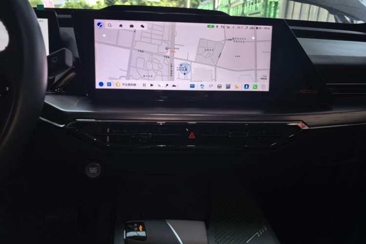 Used CHANGAN OSHAN Z6 2022 Blue Whale 1.5T DCT Smart Edition Urban Version Audio And AC Panel