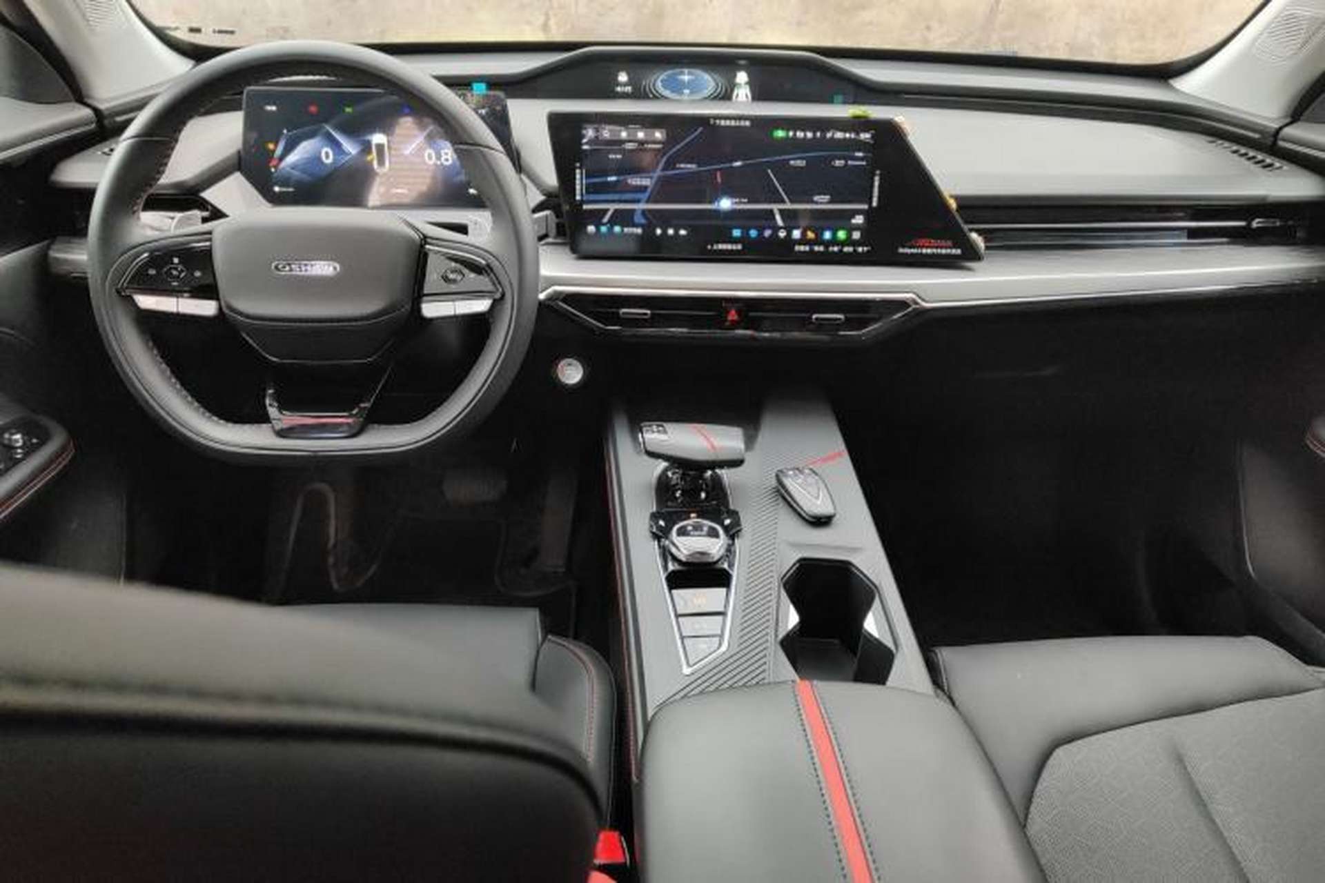 Used CHANGAN OSHAN Z6 2022 Blue Whale 1.5T DCT Smart Edition Urban Version Center Console