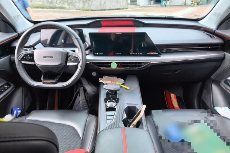Used CHANGAN OSHAN Z6 2022 Blue Whale 1.5T DCT Luxury Model Center Console