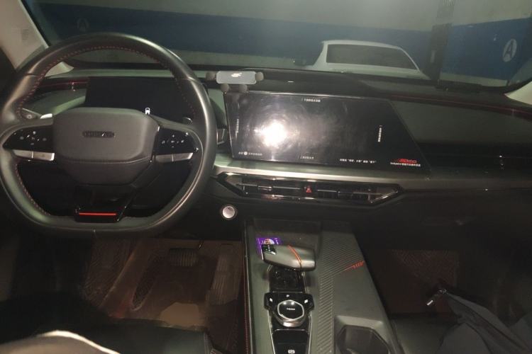 Used CHANGAN OSHAN Z6 2022 Blue Whale 1.5T DCT Luxury Model Center Console