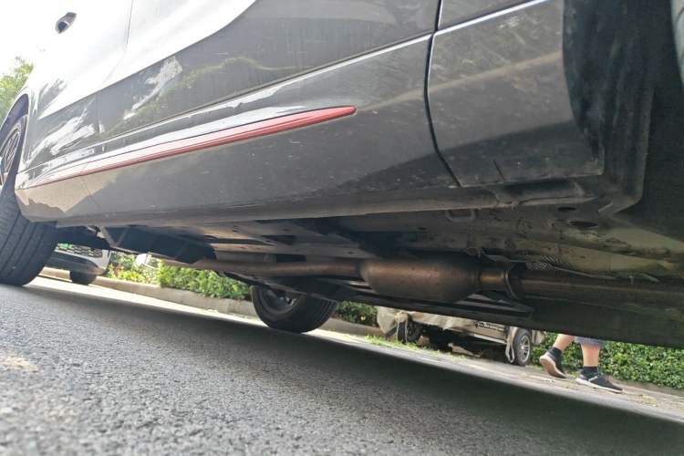 Used CHANGAN OSHAN Z6 2022 Blue Whale 1.5T DCT Smart Edition Urban Version Chassis Front Right