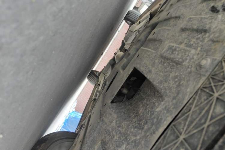 Used CHANGAN OSHAN Z6 2022 Blue Whale 1.5T DCT Luxury Model Chassis Front