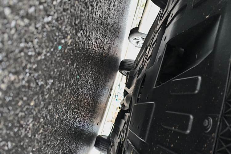 Used CHANGAN OSHAN Z6 2022 Blue Whale 1.5T DCT Luxury Model Chassis Front
