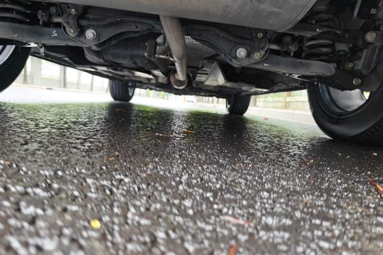 Used CHANGAN OSHAN Z6 2022 Blue Whale 1.5T DCT Smart Edition Chassis Rear