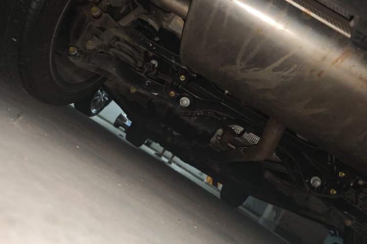 Used CHANGAN OSHAN Z6 2022 Blue Whale 1.5T DCT Luxury Model Chassis Rear