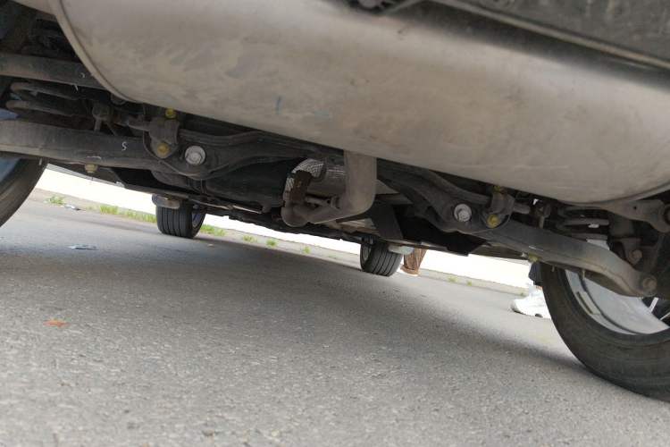 Used CHANGAN OSHAN Z6 2022 Blue Whale 1.5T DCT Smart Navigation Model Chassis Rear