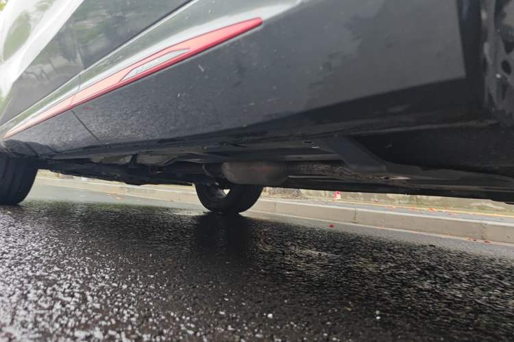 Used CHANGAN OSHAN Z6 2022 Blue Whale 1.5T DCT Smart Edition Chassis Rear Left