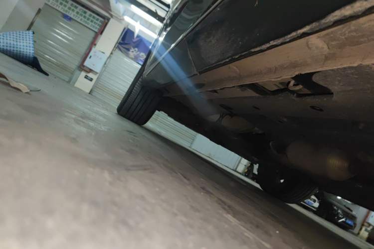 Used CHANGAN OSHAN Z6 2022 Blue Whale 1.5T DCT Smart Edition Chassis Rear Left