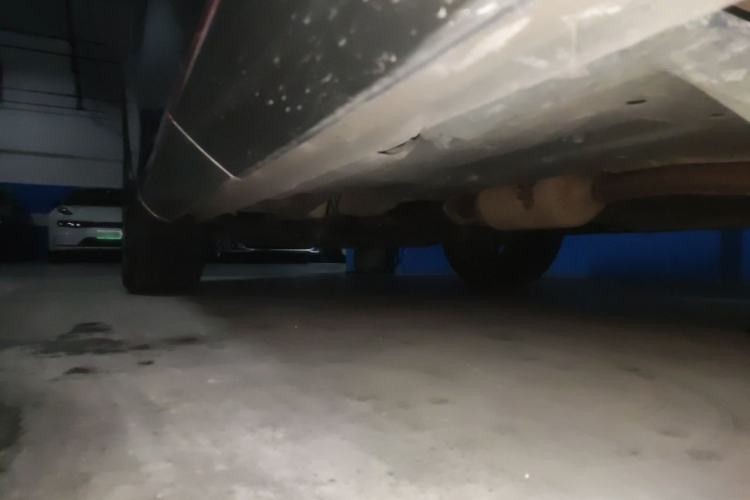 Used CHANGAN OSHAN Z6 2022 Blue Whale 1.5T DCT Smart Navigation Model Chassis Rear Left