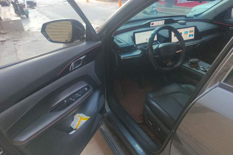 Used CHANGAN OSHAN Z6 2022 Blue Whale 1.5T DCT Smart Edition Driver Seat