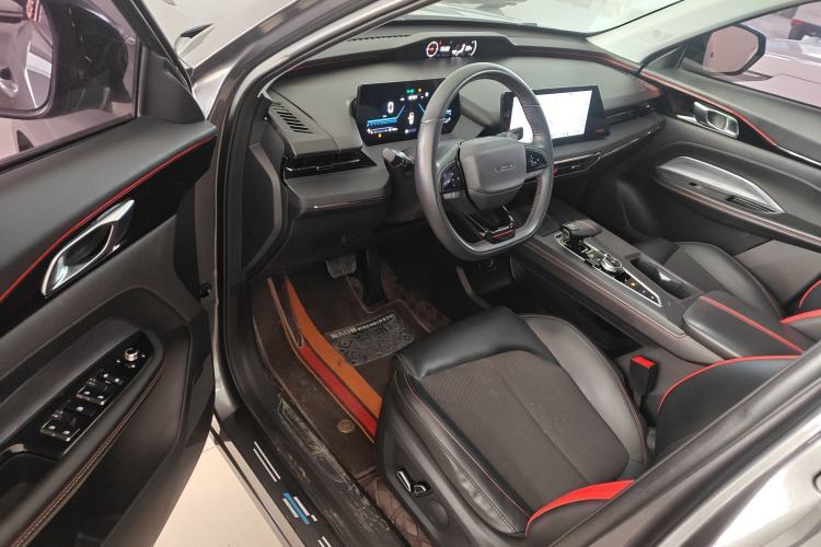 Used CHANGAN OSHAN Z6 2022 Blue Whale 1.5T DCT Luxury Model Driver Seat