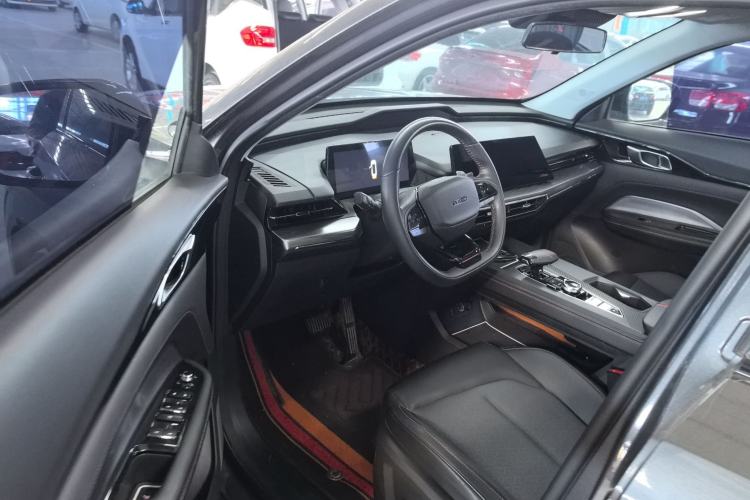 Used CHANGAN OSHAN Z6 2022 Blue Whale 1.5T DCT Smart Edition Driver Seat