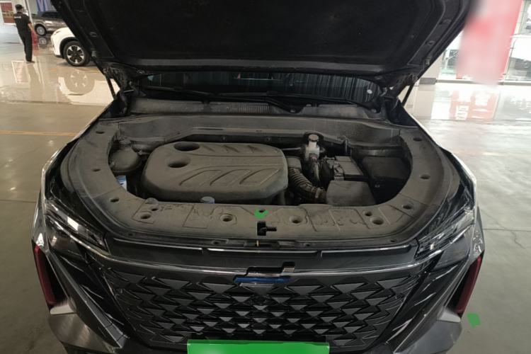 Used CHANGAN OSHAN Z6 2022 Blue Whale 1.5T DCT Smart Edition Urban Version Engine Bay