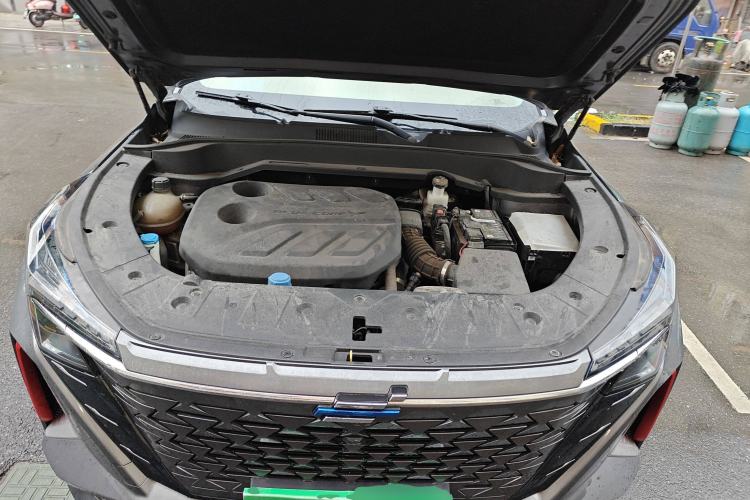 Used CHANGAN OSHAN Z6 2022 Blue Whale 1.5T DCT Luxury Model Engine Bay