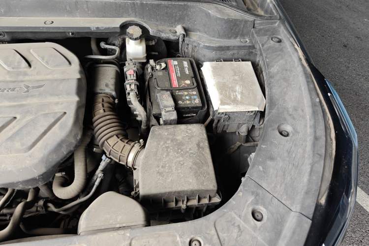 Used CHANGAN OSHAN Z6 2022 Blue Whale 1.5T DCT Smart Edition Engine Bay Left