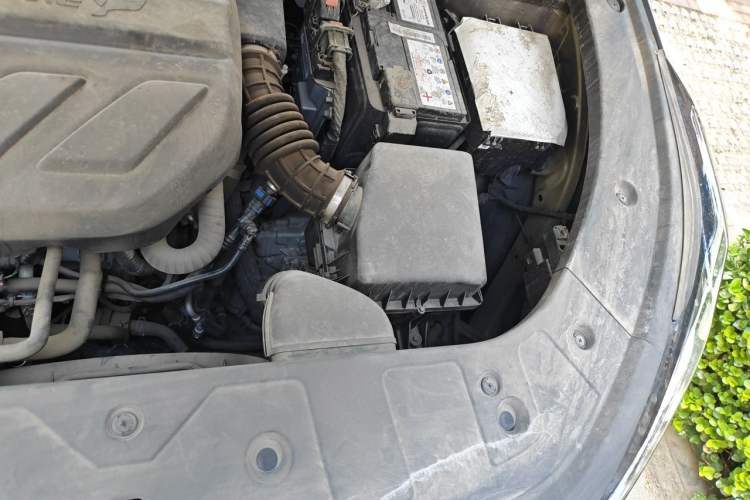 Used CHANGAN OSHAN Z6 2022 Blue Whale 1.5T DCT Smart Edition Urban Version Engine Bay Left