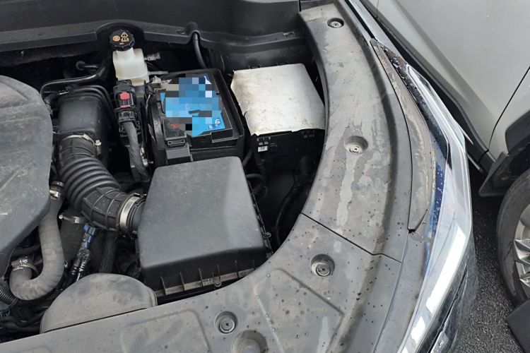 Used CHANGAN OSHAN Z6 2022 Blue Whale 1.5T DCT Luxury Model Engine Bay Left