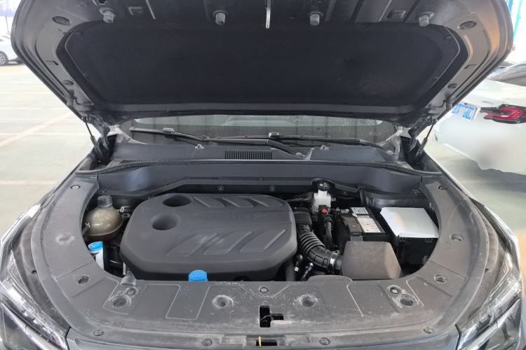 Used CHANGAN OSHAN Z6 2022 Blue Whale 1.5T DCT Smart Edition Engine Bay