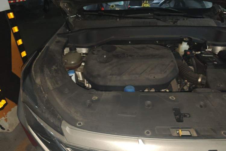 Used CHANGAN OSHAN Z6 2022 Blue Whale 1.5T DCT Luxury Model Engine Bay Right