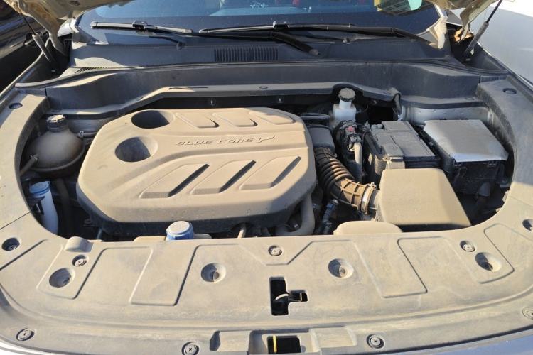 Used CHANGAN OSHAN Z6 2022 Blue Whale 1.5T DCT Smart Edition Engine Bay