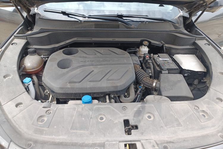 Used CHANGAN OSHAN Z6 2022 Blue Whale 1.5T DCT Luxury Model Engine Bay