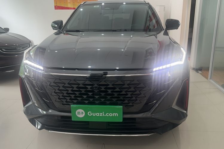Used CHANGAN OSHAN Z6 2022 Blue Whale 1.5T DCT Smart Edition Exterior 1