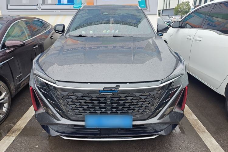 Used CHANGAN OSHAN Z6 2022 Blue Whale 1.5T DCT Smart Edition Urban Version Exterior 1