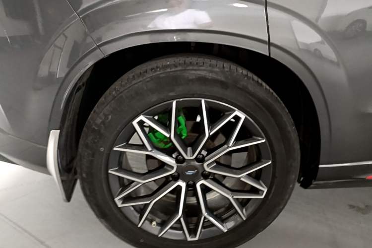 Used CHANGAN OSHAN Z6 2022 Blue Whale 1.5T DCT Smart Edition Exterior 5