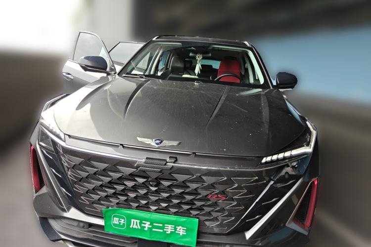 Used CHANGAN OSHAN Z6 2022 Blue Whale 1.5T DCT Smart Edition Front