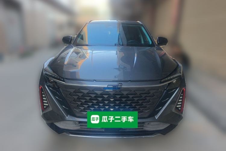 Used CHANGAN OSHAN Z6 2022 Blue Whale 1.5T DCT Smart Edition Front