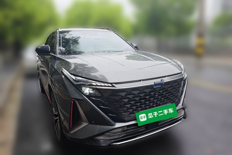 Used CHANGAN OSHAN Z6 2022 Blue Whale 1.5T DCT Smart Edition Front Right 45 Deg