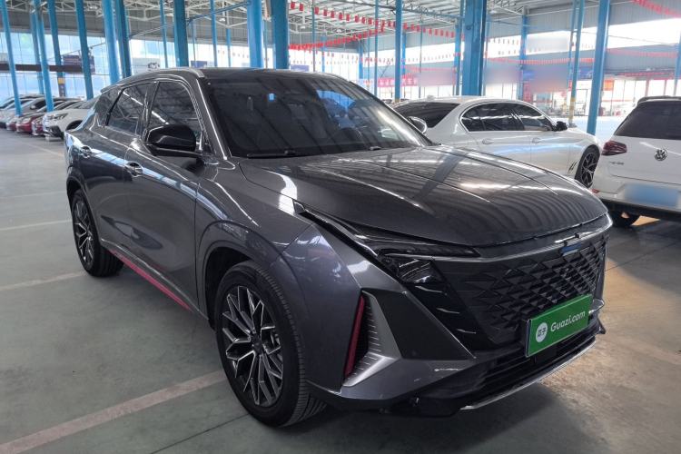 Used CHANGAN OSHAN Z6 2022 Blue Whale 1.5T DCT Smart Edition Front Right 45 Deg