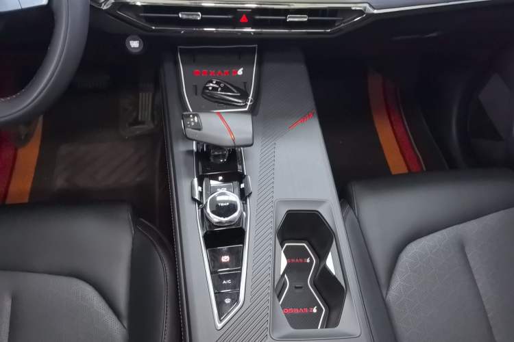 Used CHANGAN OSHAN Z6 2022 Blue Whale 1.5T DCT Smart Edition Gear Lever