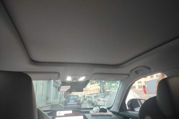 Used CHANGAN OSHAN Z6 2022 Blue Whale 1.5T DCT Smart Edition Urban Version Headliner