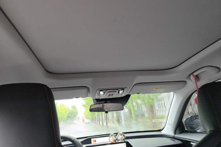 Used CHANGAN OSHAN Z6 2022 Blue Whale 1.5T DCT Smart Edition Headliner