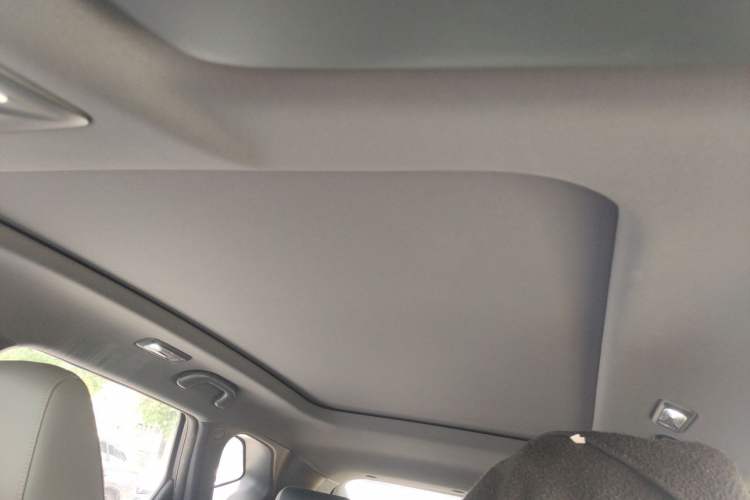 Used CHANGAN OSHAN Z6 2022 Blue Whale 1.5T DCT Smart Edition Urban Version Headliner